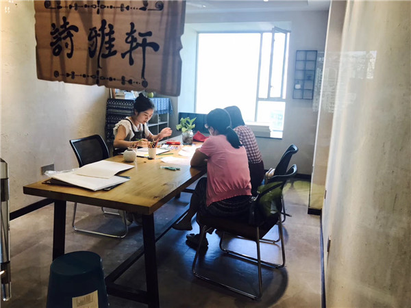 兒童手工項(xiàng)目-張店長(zhǎng)的創(chuàng)意DIY陶藝店帶你樂(lè)翻天(圖)_5