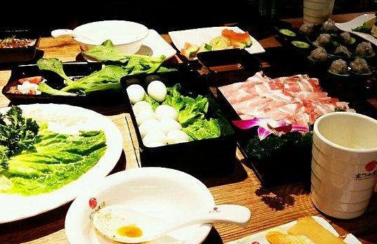 太原小火鍋市場來龍小火鍋加盟前景好不好？_2