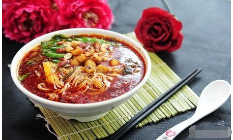 小高米線加盟費用/項目優(yōu)勢_2