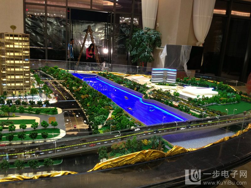 地產(chǎn)沙盤底部打印機(jī)（圖）_1