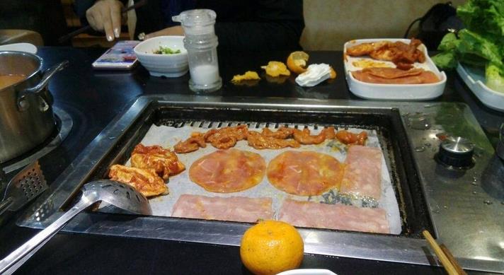 開一家集杰尚品自助烤肉加盟費多少（圖）_1