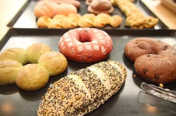 麥?zhǔn)业牟鑏盡享休閑好時(shí)光（圖）_2