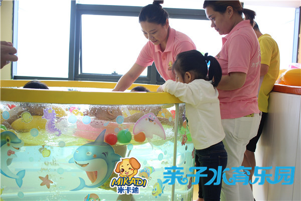 米卡迪：秋季嬰幼兒游泳會不會感冒_5