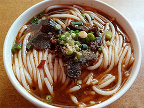 湖南在哪里有學(xué)津市牛肉粉技術(shù)，津市牛肉粉技術(shù)培訓(xùn)_1