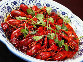 湖南在哪里可以學(xué)做麻辣小龍蝦，麻辣小龍蝦培訓(xùn)_1