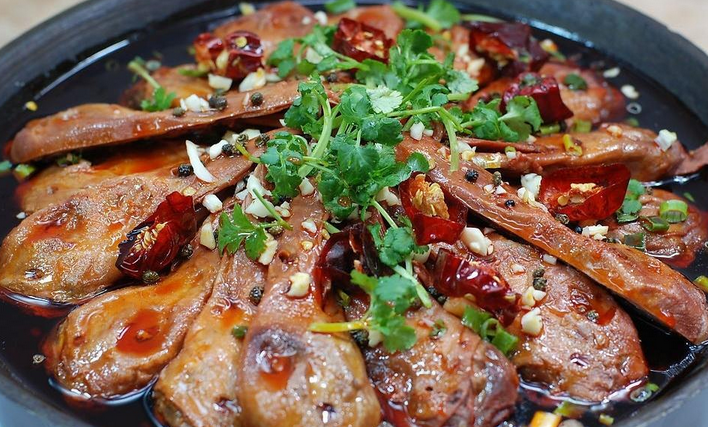 開一家華英干鍋辣鴨頭加盟費多少（圖）_1