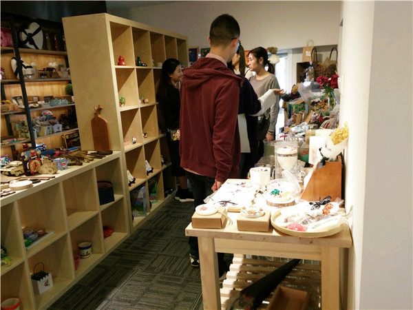 新店加盟，唐店長成功簽約陶指藝陶藝DIY店（圖）_9