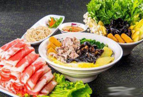 開骨湯麻辣燙加盟多少錢？（圖）_1