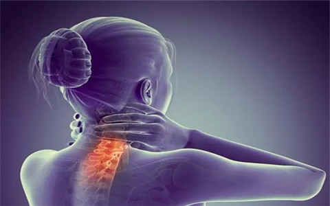 頸椎病最偏愛的竟然是它？該怎么治？（圖）_1