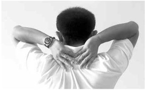 頸椎病最偏愛的竟然是它？該怎么治？（圖）_2