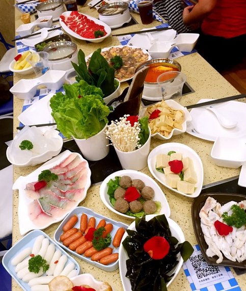 魔法帽火鍋加盟費用是多少錢（圖）_1