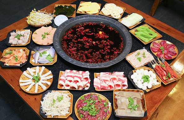 辣員外重慶老火鍋加盟費(fèi)用是多少_1