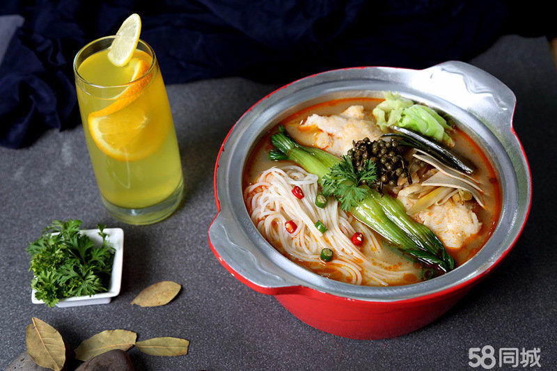 火山石燙魚加盟-特色項目_萬元創(chuàng)業(yè)_本低利高_1