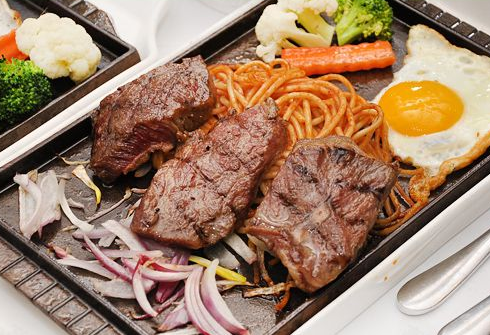 思鄉(xiāng)客牛排加盟費是多少錢_1