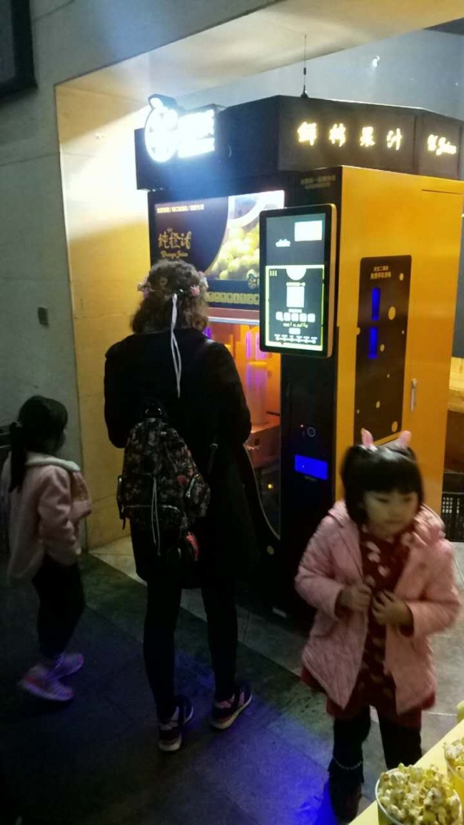 橙誠自助榨汁機(jī)入駐平遙古城，引爆自助飲品市場！_2