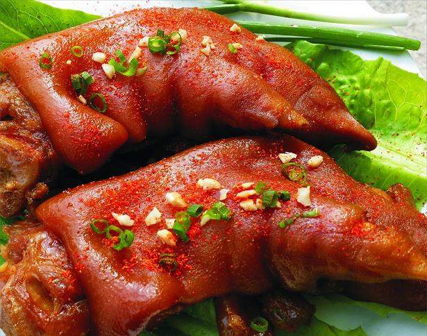 郴州哪里有培訓(xùn)烤豬蹄技術(shù)（圖）_1