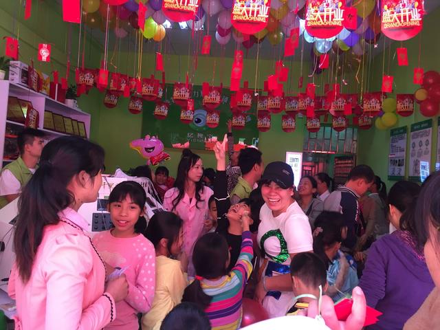 億視寧教你認(rèn)清孩子近視越來越深的原因（圖）_2