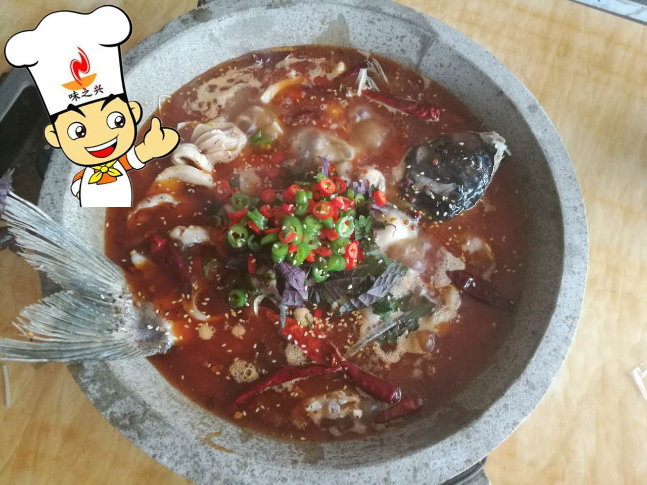 廣州哪里學(xué)做石鍋魚技術(shù)，石鍋魚培訓(xùn)廣州哪里有（圖）_1