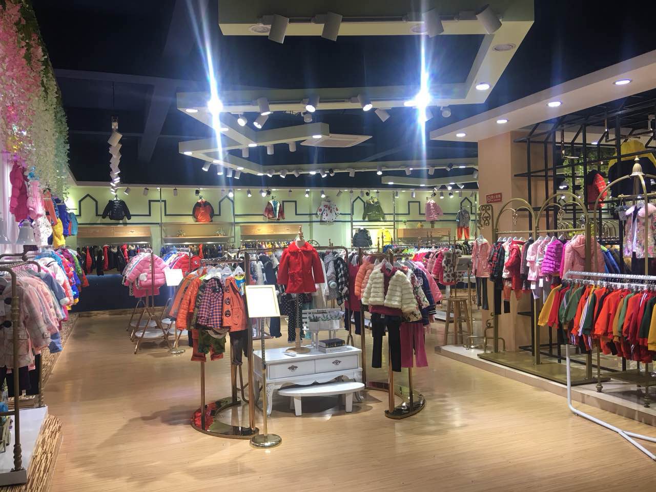 迪娃娃冬裝大衣童裝尾貨批發(fā)_6