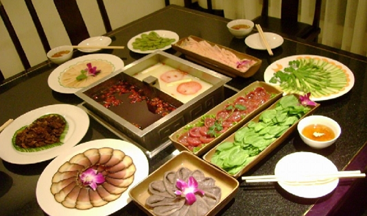 皇城老媽火鍋加盟費(fèi)用及市場(chǎng)_2