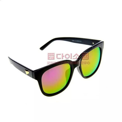 ???（靈創(chuàng)）新款太陽鏡，助你打造百變美人?。▓D）_1