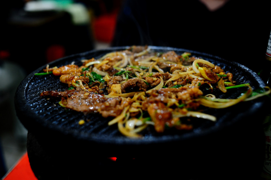 老北京炙子烤肉總部烤肉做法加盟炙子烤肉多少錢（圖）_2