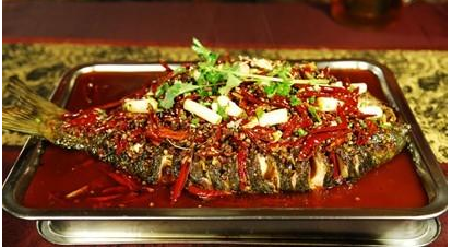 瘋狂烤魚坊加盟費用項目優(yōu)勢_1