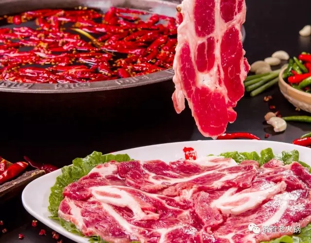 排隊！又見排隊?。「兄x鍋粉們用行動為鍋首老火鍋點贊?。▓D）_1