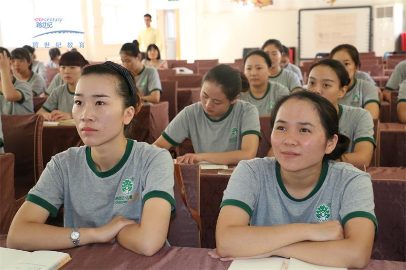 高品質(zhì)幼兒園自主管理模式的探索—教師團(tuán)隊(duì)的無(wú)為而治（圖）_3