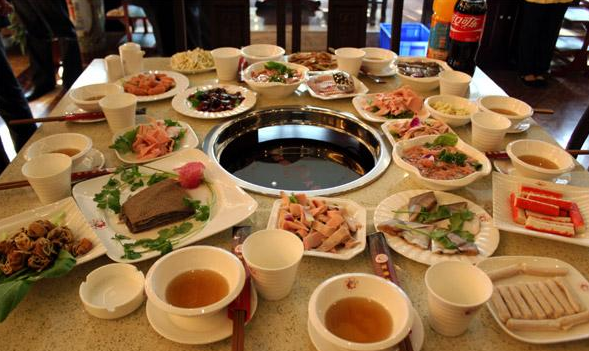 豬圈火鍋加盟熱線_2