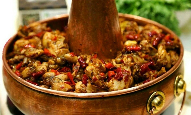 中小創(chuàng)業(yè)新型火鍋項目北龍牛蛙火鍋高回報創(chuàng)業(yè)模式（圖）_1