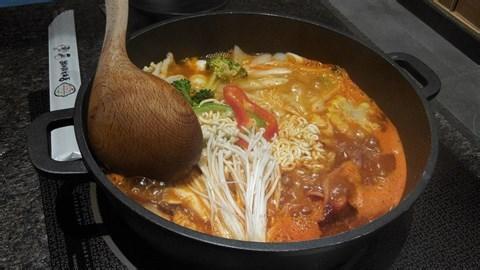 眾一口砂鍋米線加盟眾一口砂鍋米線加盟費（圖）_2