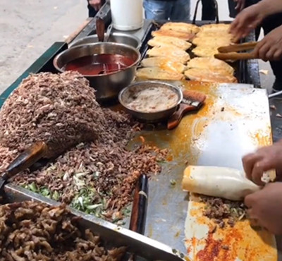 肉火燒培訓(xùn)快手豬頭肉火燒加盟老劉肉火燒做法_1