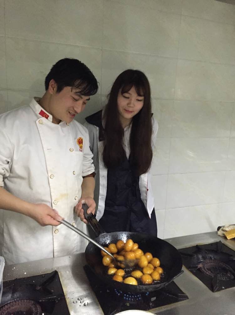 長沙哪里有糖油粑粑技術(shù)學(xué)湖南糖油粑粑培訓(xùn)（圖）_1