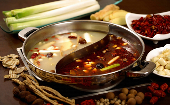 星期天小火鍋全國招商加盟咨詢熱線_2