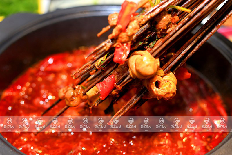 中國(guó)串串香加盟市場(chǎng)還很廣闊(圖)_1