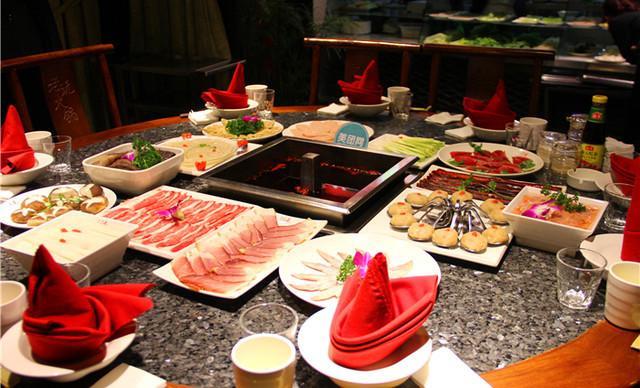 四川成都老玩火鍋加盟與您攜手共創(chuàng)美好生活_2