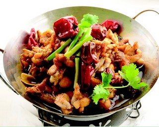 冬季流行吃什么品牌的麻辣香鍋？_1