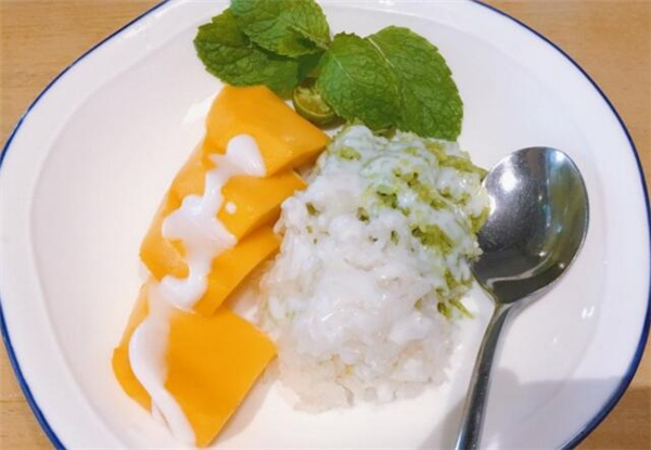 泰靓泰国菜主打轻质泰式简餐，天天半价超值体验。（图）_1