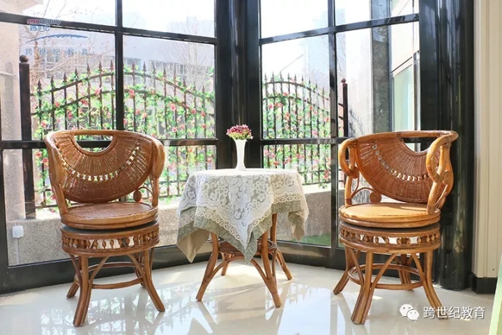 蒙特梭利幼兒園：當(dāng)孩子之間發(fā)生沖突怎么辦？（圖）_3