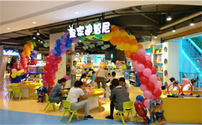 皇家迪智尼玩具店—0經(jīng)驗(yàn)開(kāi)店，總部幫扶，店店火爆（圖）_2