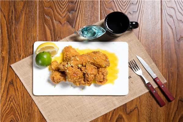 炸雞加盟費(fèi)用高不好？炸雞加盟盈利怎么樣？_1