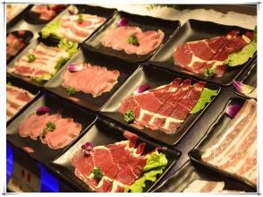 八百宴海鮮自助涮烤餐廳加盟費(fèi)需要多少錢(qián)（圖）_1