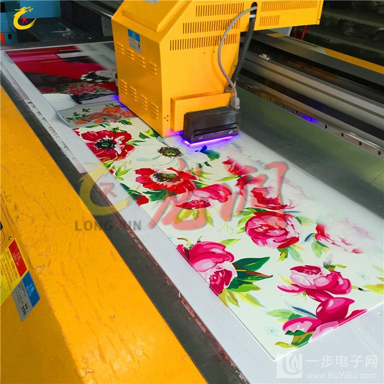 金屬包裝uv印刷機(jī)廠家_47