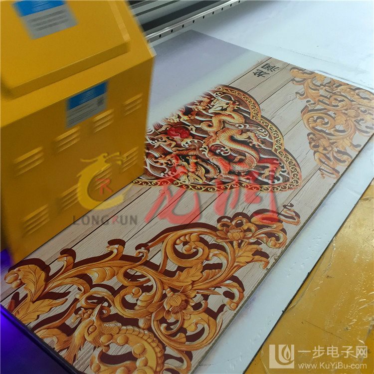 金屬包裝uv印刷機(jī)廠家_49