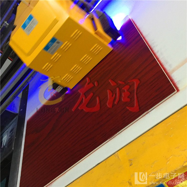 金屬包裝uv印刷機(jī)廠家_51