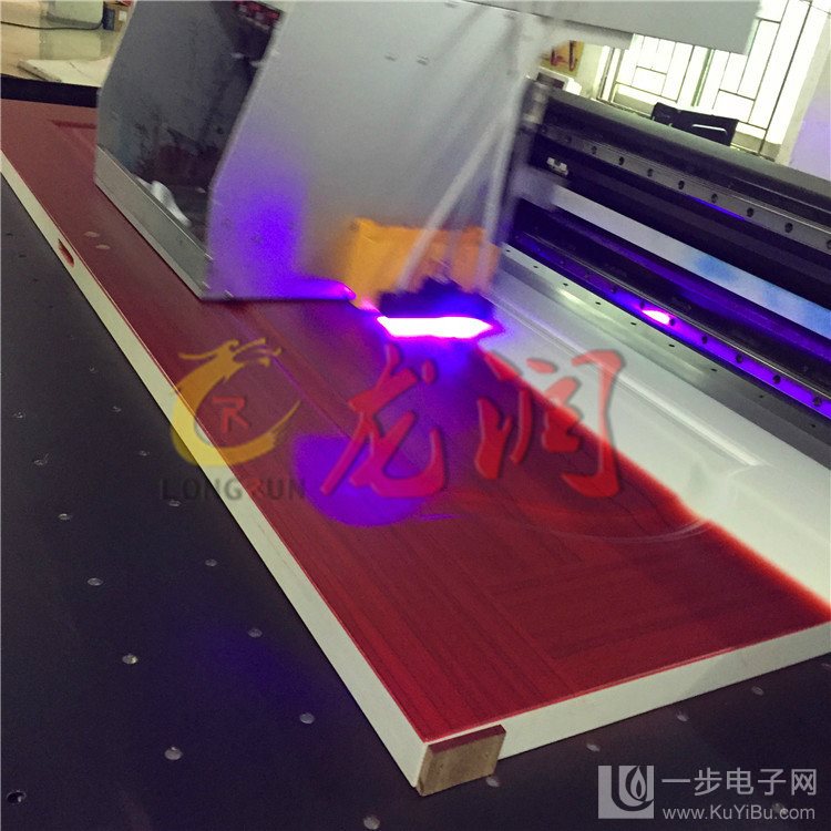 金屬包裝uv印刷機(jī)廠家_55