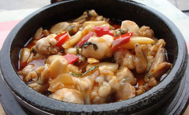 壹品軒吊鍋泡椒牛蛙加盟_3