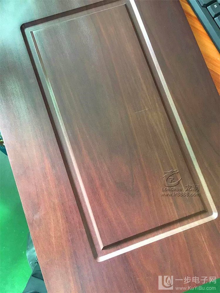 在高落差凹凸材料上噴印圖案用什么機(jī)器好_10