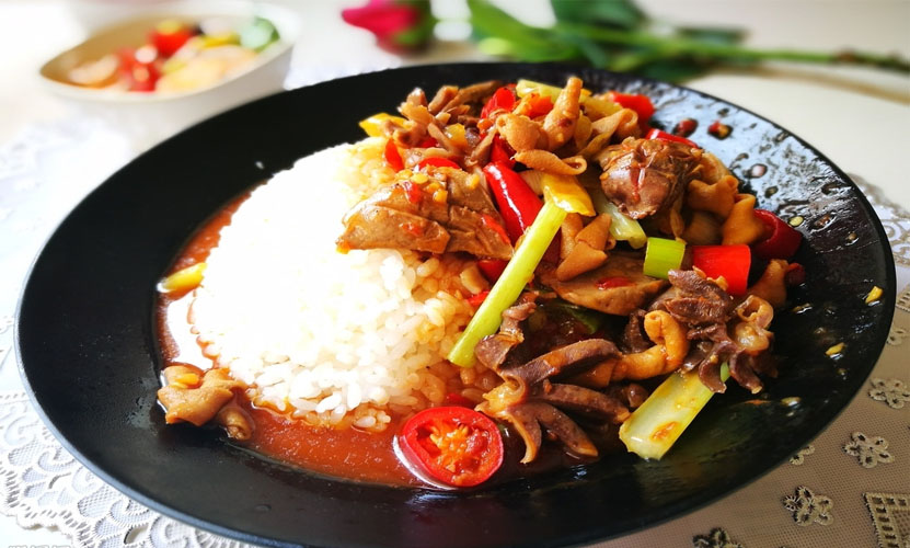 蓋澆飯哪里有培訓(xùn)-湖南哪里可以學(xué)蓋澆飯技術(shù)_1